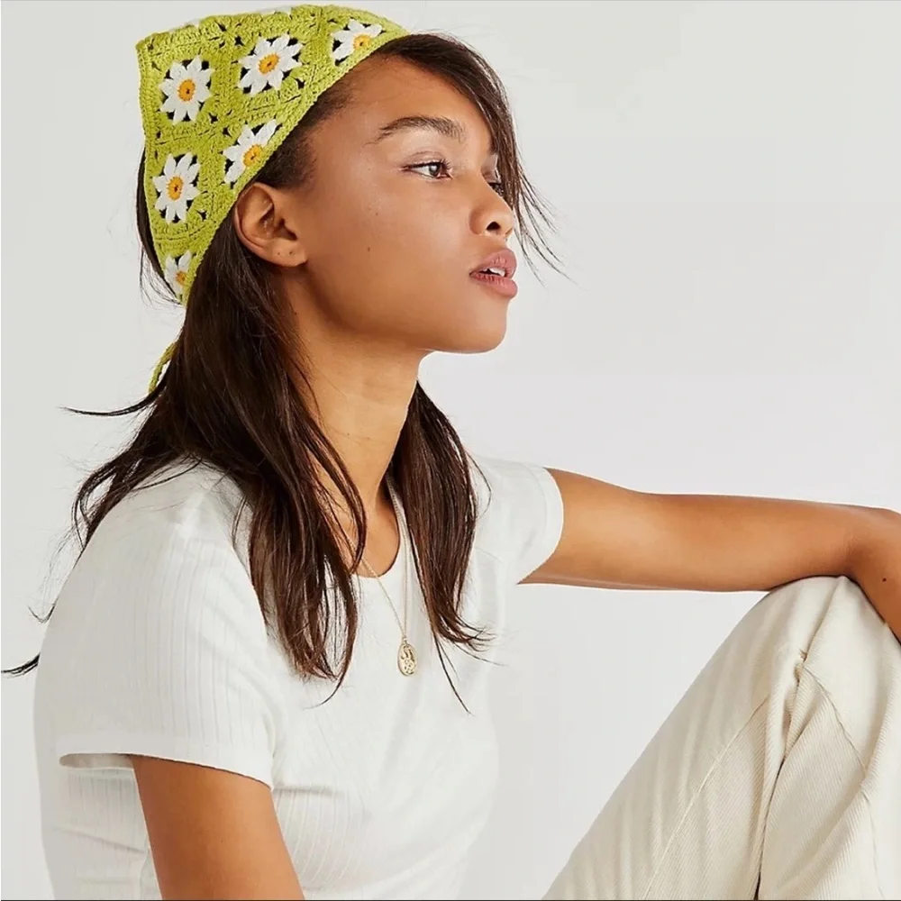 New🌟Anthropologie-Floral Crochet Hair Scarf